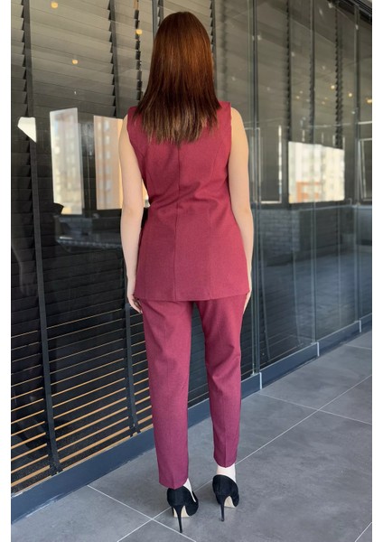 Kadın Broş Detaylı Yelek Pantolon Ikili Takım