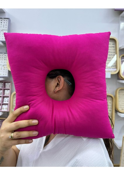 Piercingli Kulaklar Için Rahat Uyku Yastığı