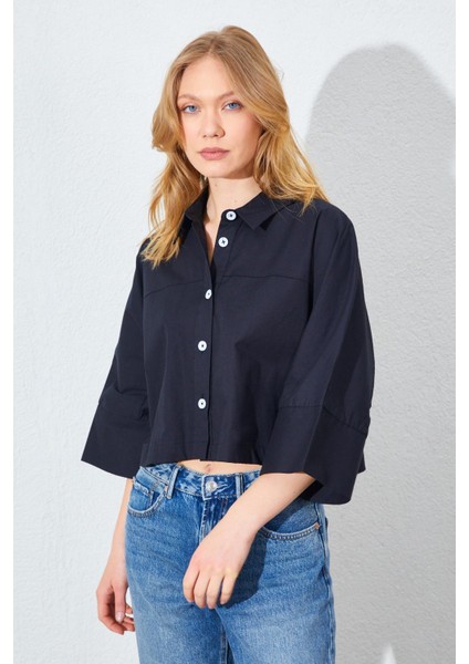 Kadın Siyah Düşük Kol Çımalı Crop Poplin Gömlek modelleri