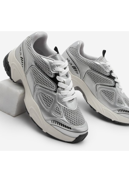 Kadın Sneaker Kalın Taban Bağcıklı File Detaylı Spor Ayakkabı Sargen Gümüş
