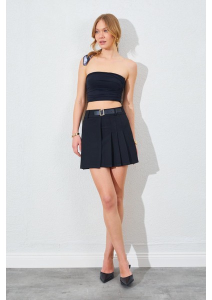 Kadın Siyah Kemerli Pileli Şort Etek fiyatları