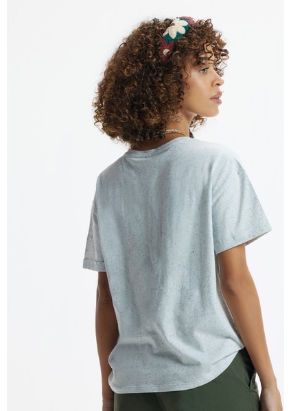 Kolu Katlamalı Kısa Kollu T-Shirt