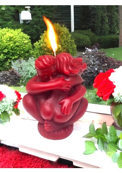 Hediyelik Dekoratif Sarılan Çift Sevgili Mum 200 gr