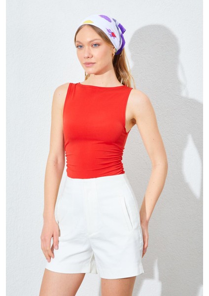 Kadın Kırmızı Kayık Yaka Yanları Büzgülü Sandy Bluz fiyatları