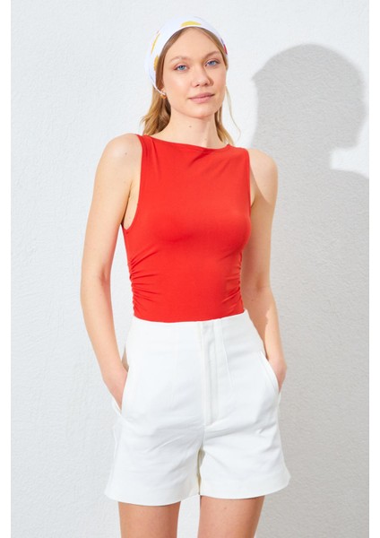 Kadın Kırmızı Kayık Yaka Yanları Büzgülü Sandy Bluz modelleri