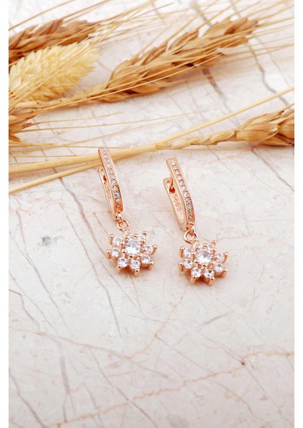 Elmas Modeli Çiçek Rose Gümüş Küpe 7341