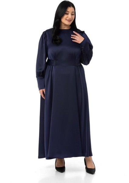 Büyük Beden Büzgülü Kollu Kuşak Detaylı Uzun Saten Lacivert Elbise indirimleri