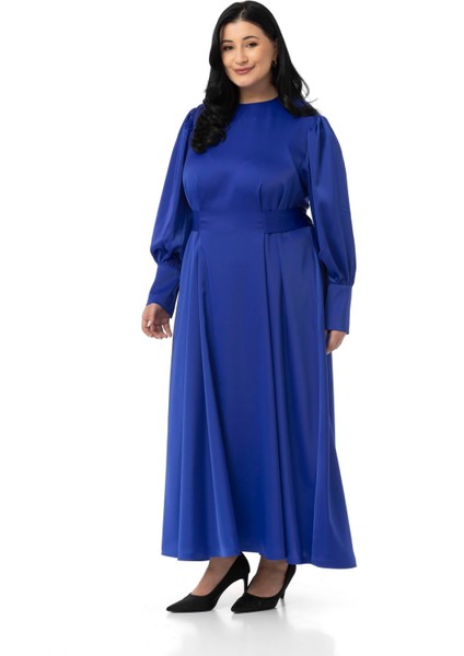 Büyük Beden Büzgülü Kollu Kuşak Detaylı Uzun Saten Saks Mavi Elbise fiyatları