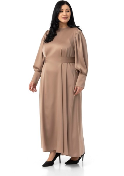 Büyük Beden Büzgülü Kollu Kuşak Detaylı Uzun Saten Vizon Elbise fiyatları