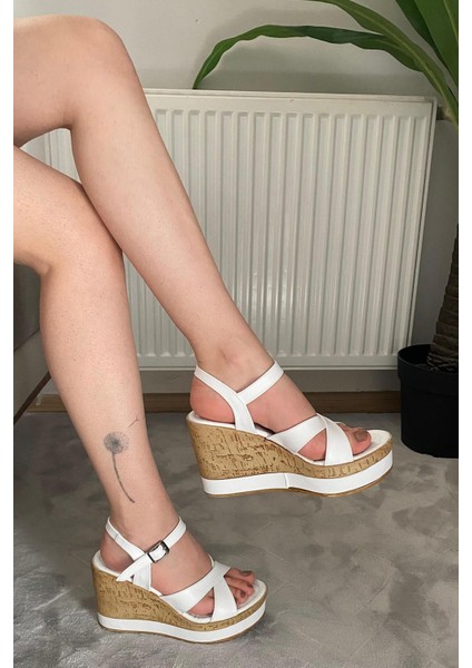 Kadın Demora Beyaz Çapraz Bant Dolgu Taban Ayakkabı