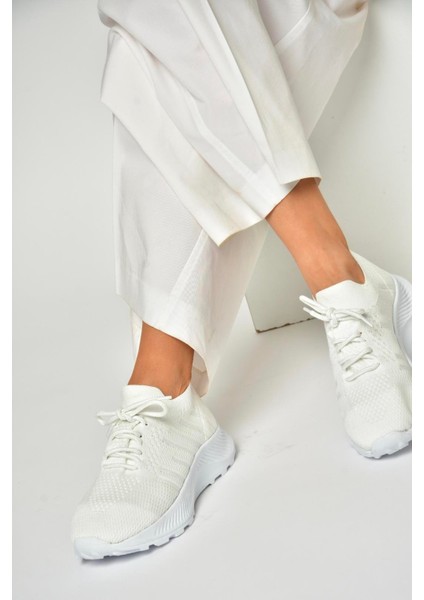 U239004004 Beyaz Kumaş Spor Ayakkabı Sneakers modelleri