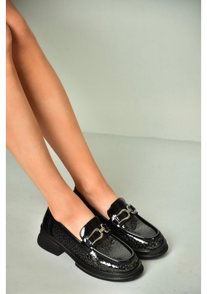 U704126508 Siyah Rugan Loafer Makosen Kadın Ayakkabı fırsatları