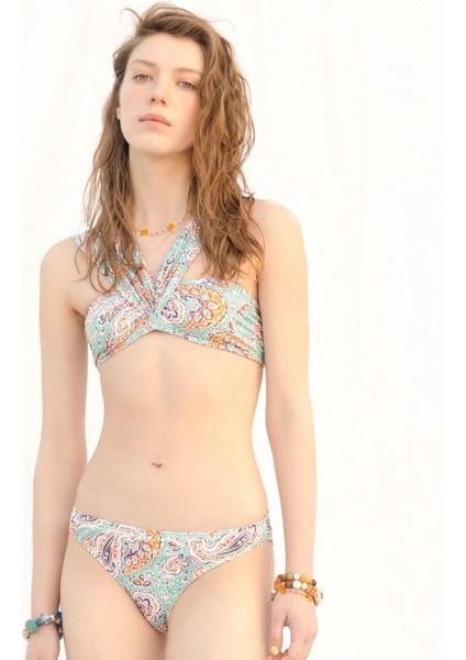 Omuz Detaylı Bikini Alt