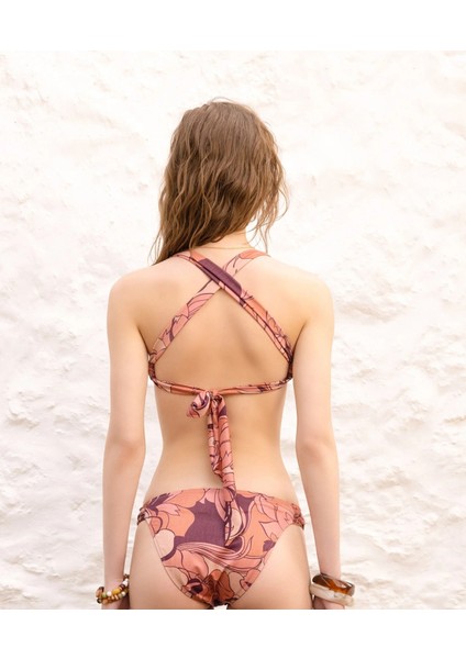 Büzgü Detaylı Bikini Üst fiyatları