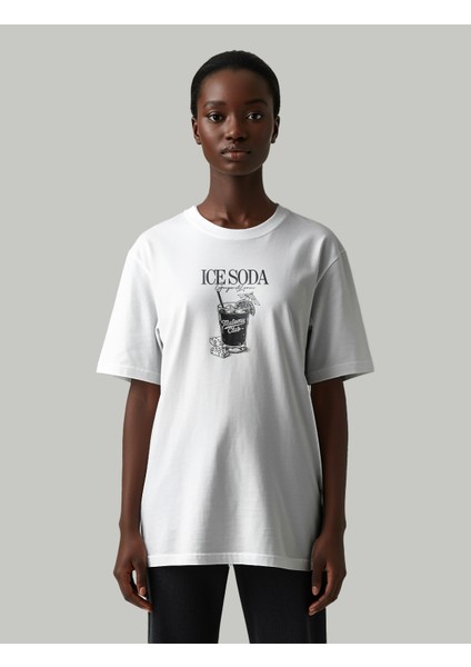 Beyaz Renk Kadın Oversize T-Shirt modelleri