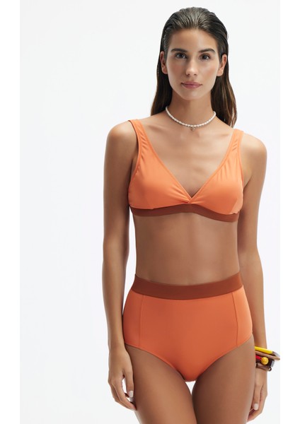 Kontrast Detaylı Bikini Alt