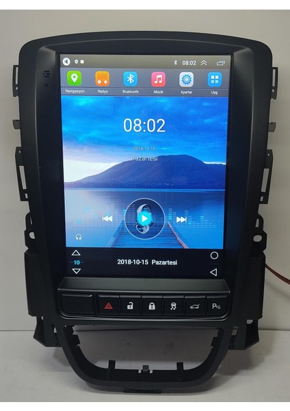 Opel Astra J Tesla 6 GB Ram 64 GB Hafiza Carplaylı 9.7 Inç