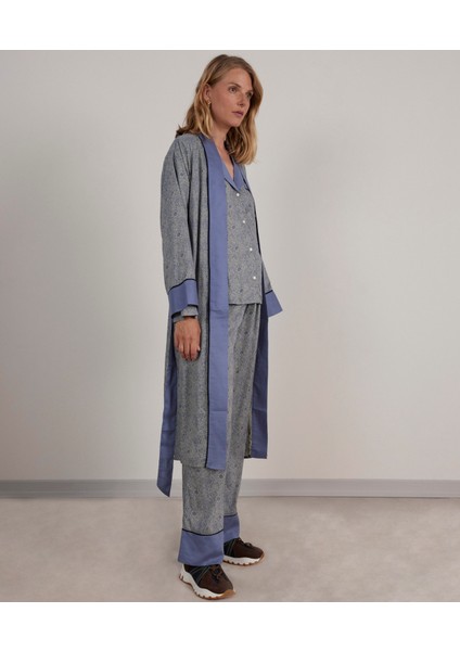 Kontrast Detaylı Pijama Üstü