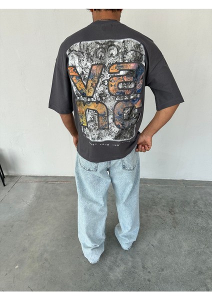 Vanc. Oversize Trust Your Instincts T-Shirt
