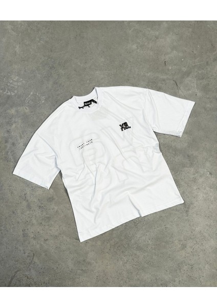 Vanc. Oversize Trust Your Instincts T-Shirt