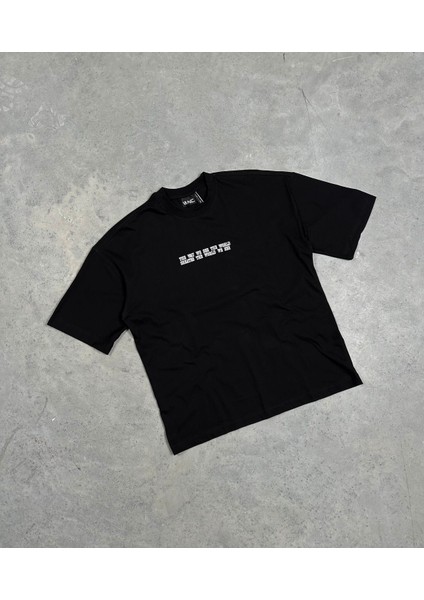 See The World Siyah Oversize T-Shirt