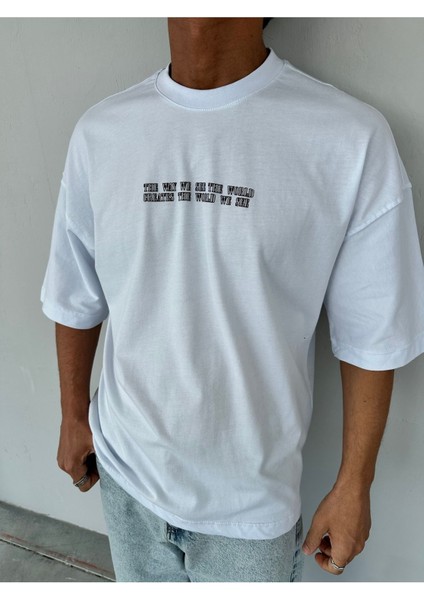 See The World Beyaz Oversize T-Shirt
