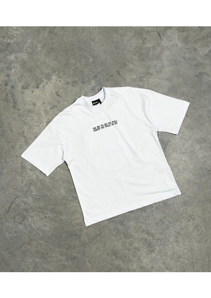 See The World Beyaz Oversize T-Shirt indirimleri