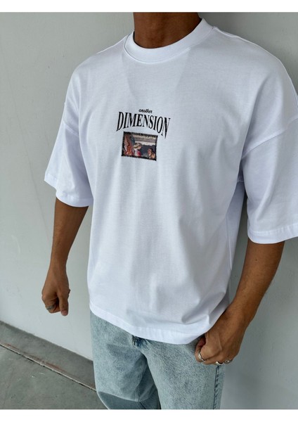 Dimension Baskılı Beyaz Oversize T-Shirt