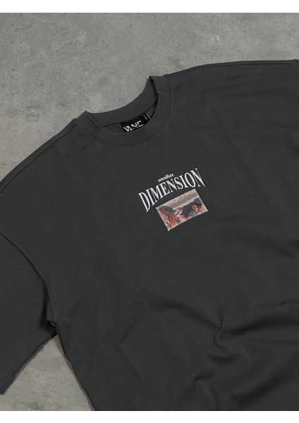 Dimension Baskılı Siyah Oversize T-Shirt