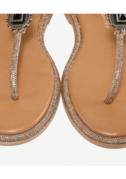 Aksesuar Detaylı Parmak Arası Sandalet fırsatları