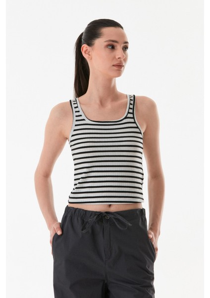 Çizgili U Yaka Body fiyatları