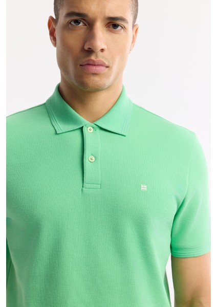 Erkek Neon Yeşil Polo Yaka Kırılmaz Yaka, Serin Tutan, Hızlı Kuruyan Pamuklu T-Shirt B001032
