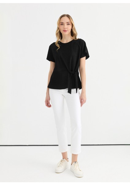 O Yaka Düz Siyah Kadın Bluz 25YSL8146