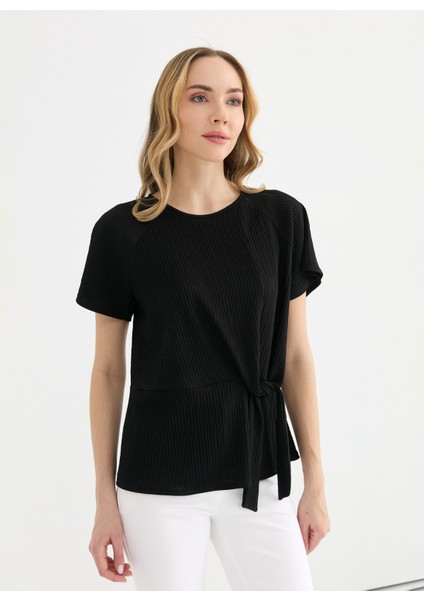 O Yaka Düz Siyah Kadın Bluz 25YSL8146