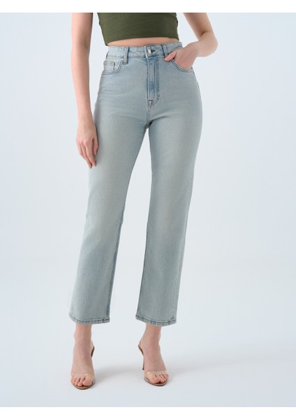 Comfort Straight Comfort Fit Kadın Pantolon fiyatları