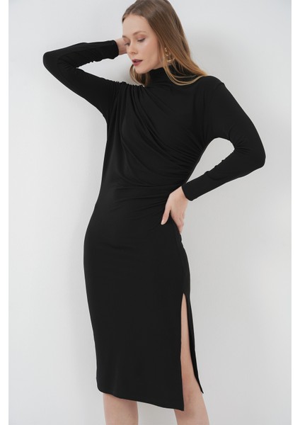 2522 Yırtmaçlı Drapeli Elbise - Siyah modelleri