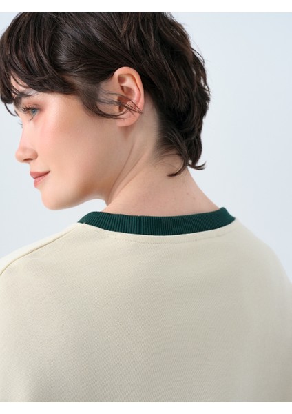 Regular Fit Kadın Sweatshirt indirimleri