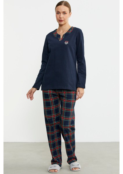 Düz Kombinli Ekose Pijama Takım - Lacivert fırsatları