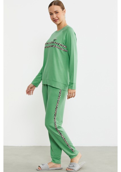 Leopar Çizgili Jogger Pijama Takım - Yeşil fırsatları