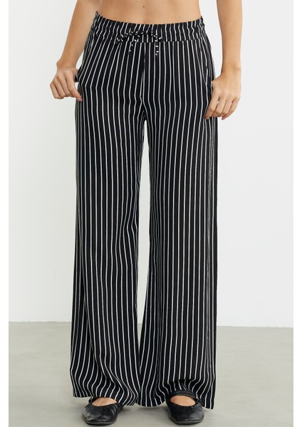 Çizgili Bol Kesim Viskon Pantolon - Siyah modelleri