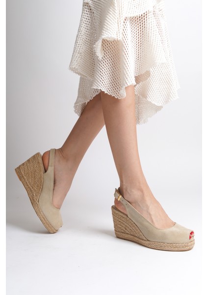 Sandy Bej Deri Süet Jüt Detaylı Burnu Açık Kadın Topuklu Sandalet indirimleri