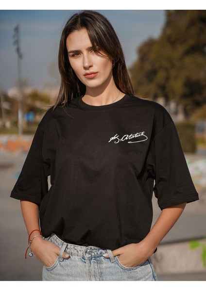 Mustafa Kemal Atatürk Imzalı Oversize Siyah Yarım Kollu Pamuk T-Shirt