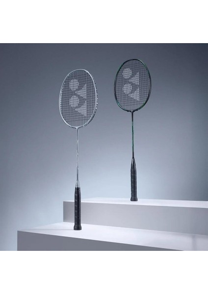 Astrox Nextage (Kordajlı) 4u (Ort. 83G) G5 Açık Gri Badminton Raketi