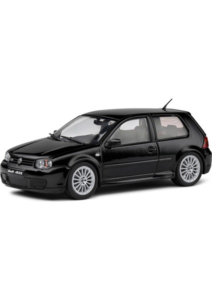Volkswagen Vw Golf Iv R32 – Black Magic – 2003