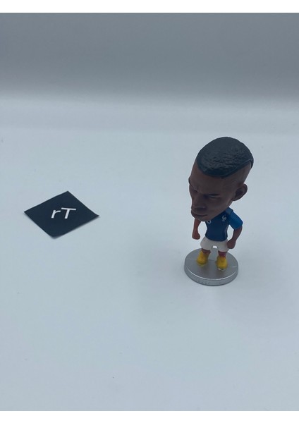 Futbol Yıldız Figürü Pvc Koleksiyon Modeli 6.5cm Mini Futbol Oyuncu Heykelcik Oyuncaklar Hediyelik Eşya Hayranları Için (Paul Pogba)