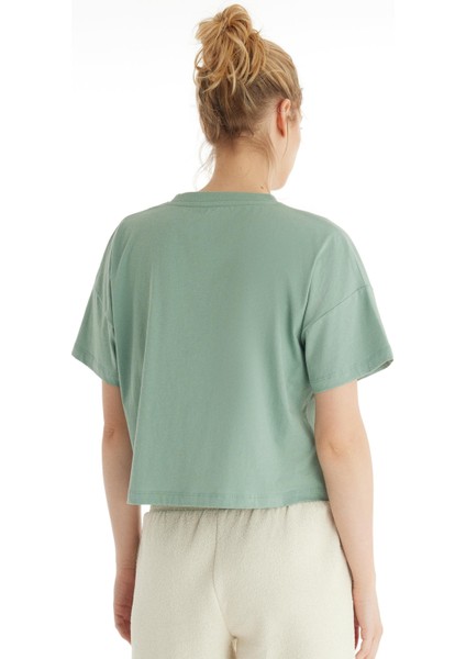 Kadın %100 Pamuk Oversize Kısa Kol Yeşil T-Shirt C2T5N5O06 modelleri