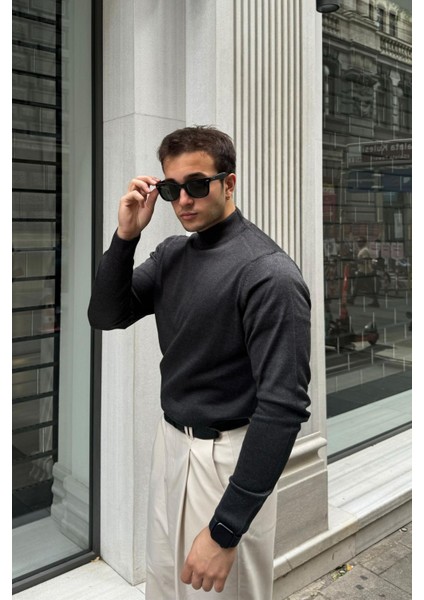 Erkek Standart Fit Normal Kesim Yarım Balıkçı Yaka Triko Kazak fırsatları