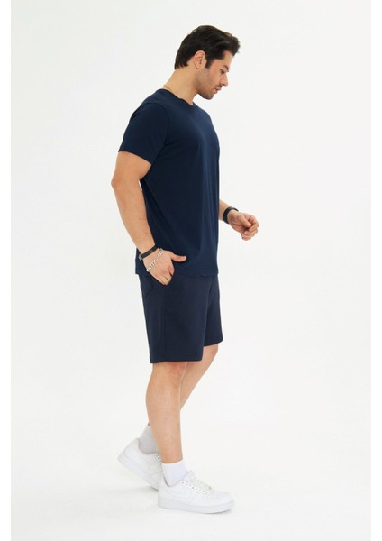 Erkek Pamuklu Basic Oversize Bisiklet Yaka Kısa Kollu Tişört