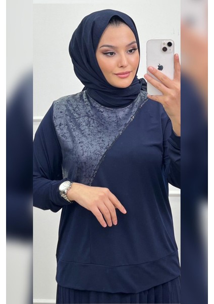 Elele Kadın Nova Kombinli Sandy Taşlı Piliseli Lacivert Bluz Etek Takım