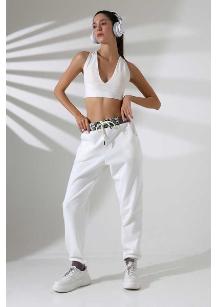 Kadın Beyaz Jogger Sokak Stili Eşofman Altı Ms 1325